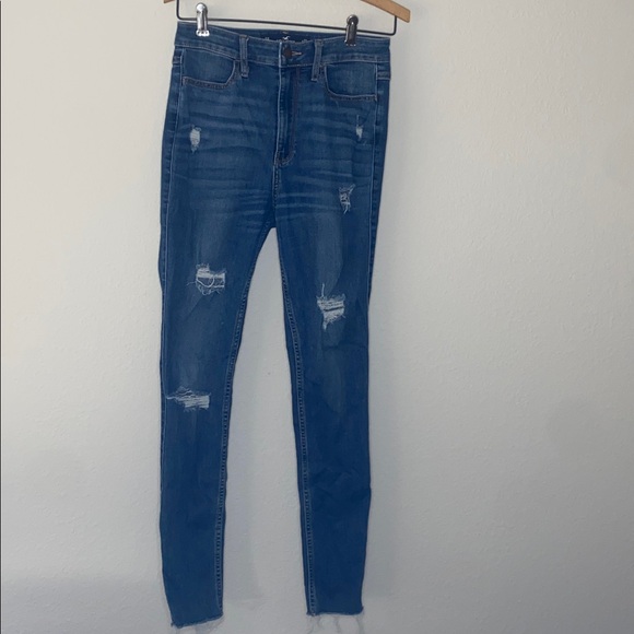 🎱 Hollister Ultra High Rise Super Skinny Ripped Jeans! - Picture 3 of 10